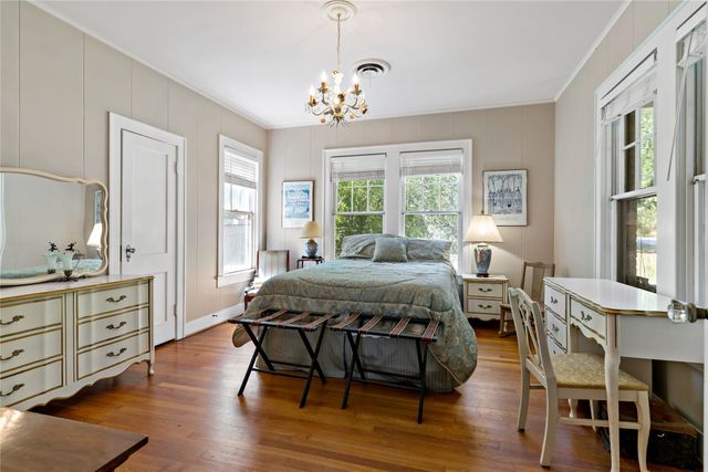 610 Fitzhugh, Paris, TX 75460