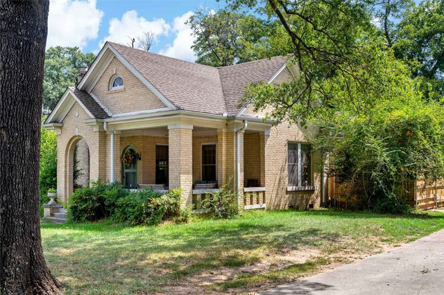 610 Fitzhugh, Paris, TX 75460