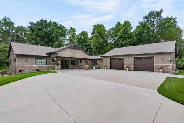 W7181 DUCK CREEK AVENUE, Westfield, WI 53964