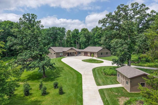 W7181 DUCK CREEK AVENUE, Westfield, WI 53964