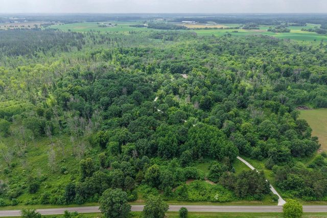 W7181 DUCK CREEK AVENUE, Westfield, WI 53964