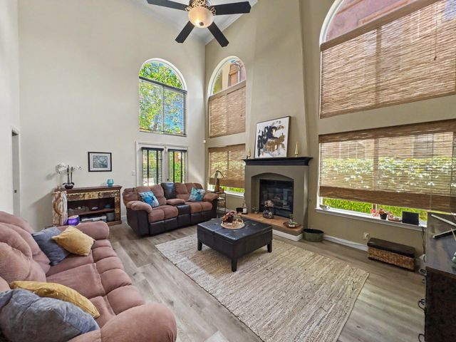 6316 Wilmington NE, Albuquerque, NM 87111