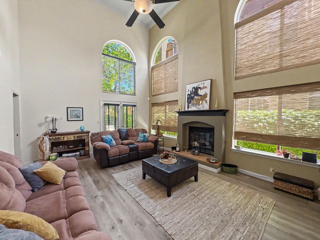 6316 Wilmington NE, Albuquerque, NM 87111