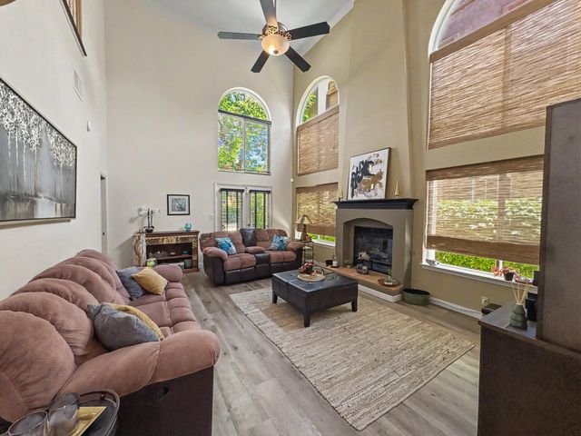 6316 Wilmington NE, Albuquerque, NM 87111
