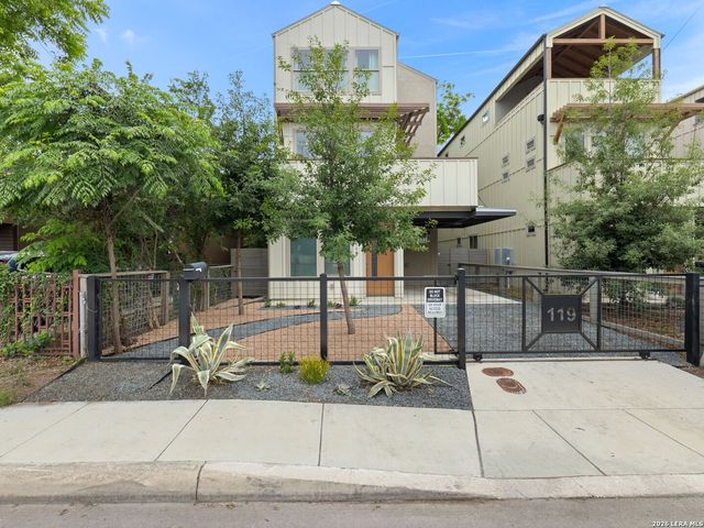 119 E FEST STREET, San Antonio, TX 78204