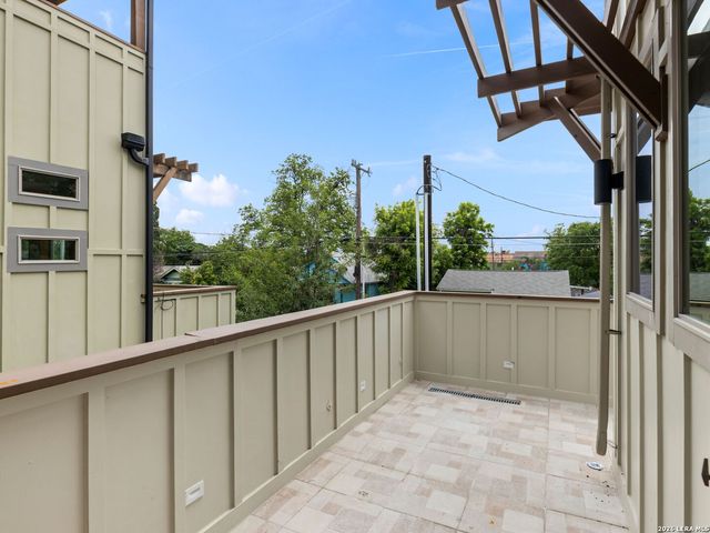 119 E FEST STREET, San Antonio, TX 78204