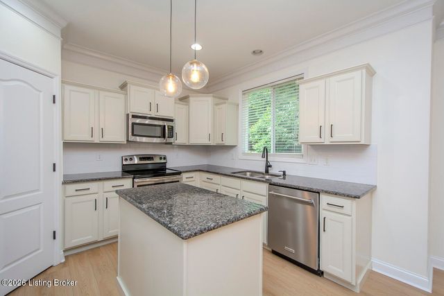 13212 Cain Ln, Louisville, KY 40245