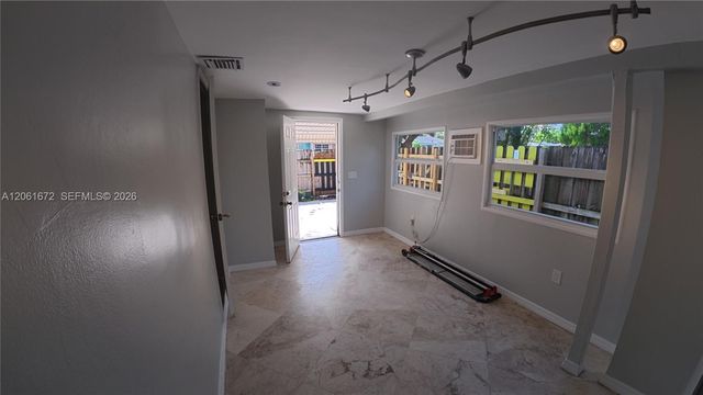 5400 SW 36th St 1, West Park, FL 33023