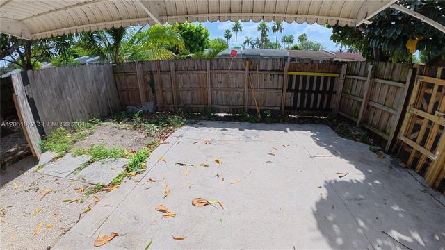 5400 SW 36th St 1, West Park, FL 33023