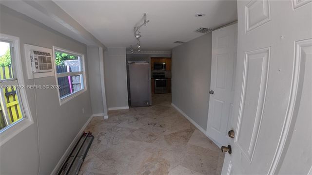 5400 SW 36th St 1, West Park, FL 33023