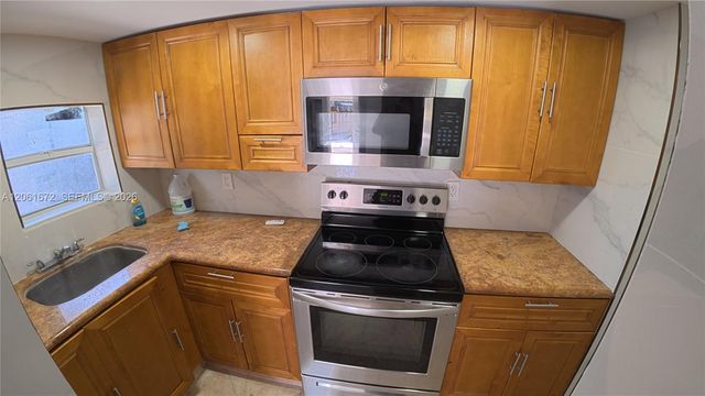5400 SW 36th St 1, West Park, FL 33023