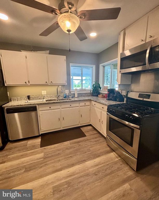 Image 12 of property listing at 1240 HUDSON RD, Cambridge, MD 21613