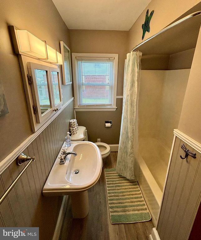 Image 14 of property listing at 1240 HUDSON RD, Cambridge, MD 21613