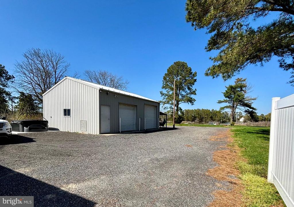 Image 22 of property listing at 1240 HUDSON RD, Cambridge, MD 21613