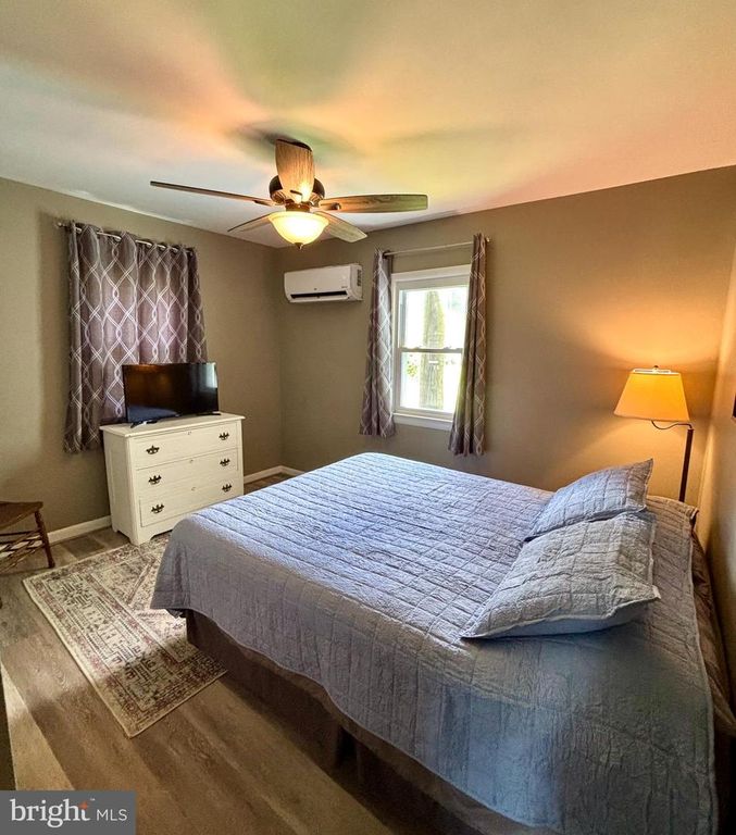 Image 7 of property listing at 1240 HUDSON RD, Cambridge, MD 21613