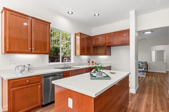 436 Chase St, Tracy, CA 95391