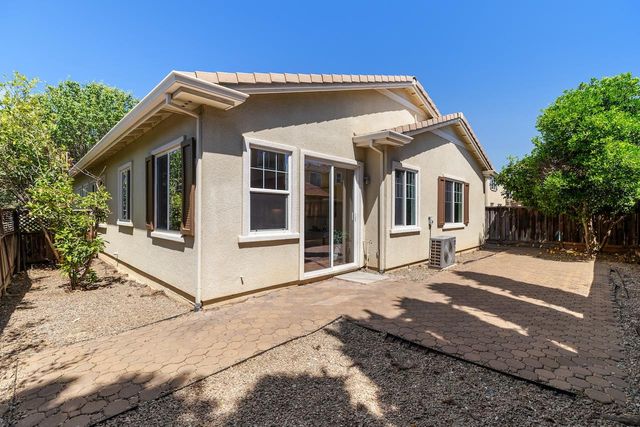 436 Chase St, Tracy, CA 95391
