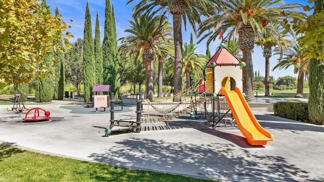436 Chase St, Tracy, CA 95391