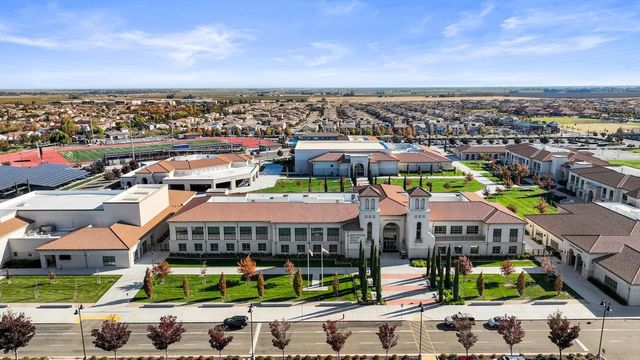 436 Chase St, Tracy, CA 95391