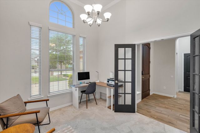 3233 Burgundy Lane, Midlothian, TX 76065