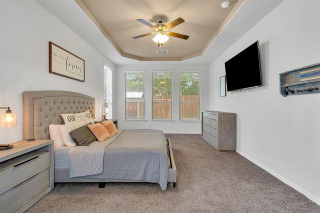 3233 Burgundy Lane, Midlothian, TX 76065