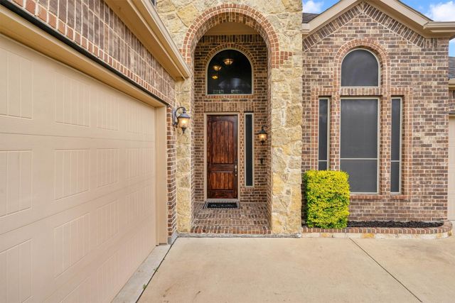 3233 Burgundy Lane, Midlothian, TX 76065