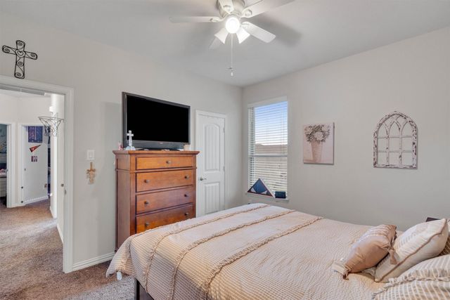 3233 Burgundy Lane, Midlothian, TX 76065