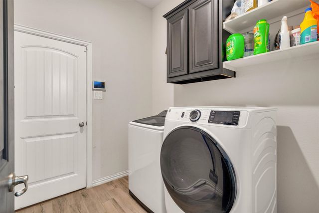 3233 Burgundy Lane, Midlothian, TX 76065