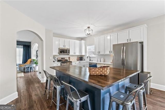 11 Hamil Court NW, Cartersville, GA 30120