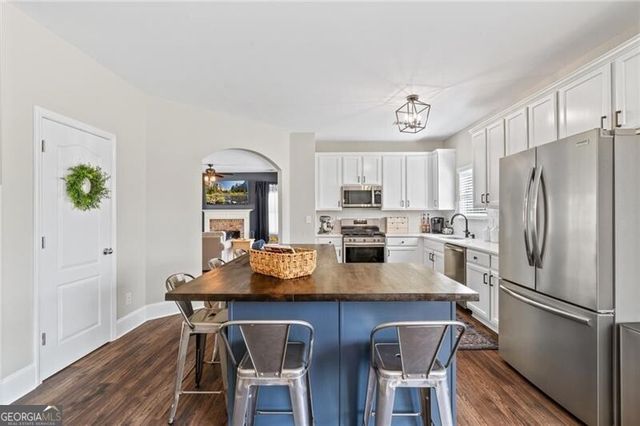 11 Hamil Court NW, Cartersville, GA 30120