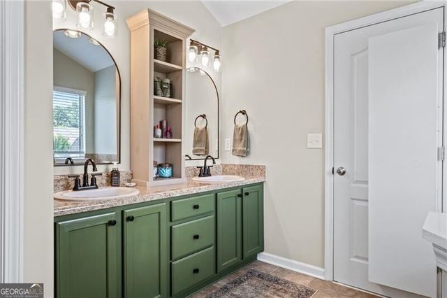 11 Hamil Court NW, Cartersville, GA 30120