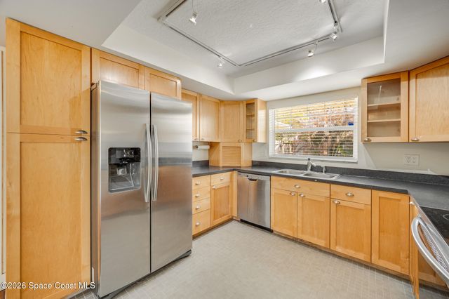 901 S Palm Avenue, Indialantic, FL 32903