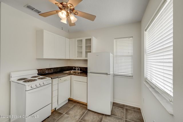 901 S Palm Avenue, Indialantic, FL 32903