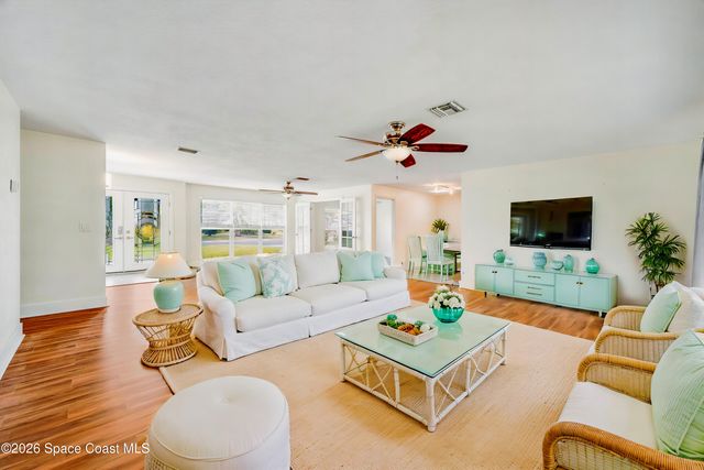 901 S Palm Avenue, Indialantic, FL 32903