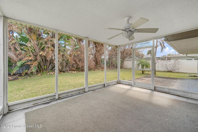 901 S Palm Avenue, Indialantic, FL 32903