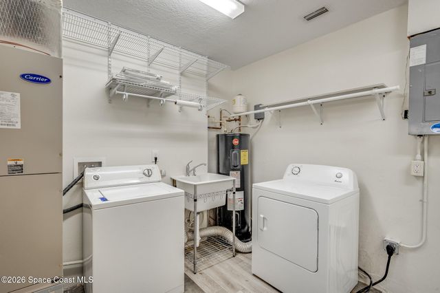 901 S Palm Avenue, Indialantic, FL 32903