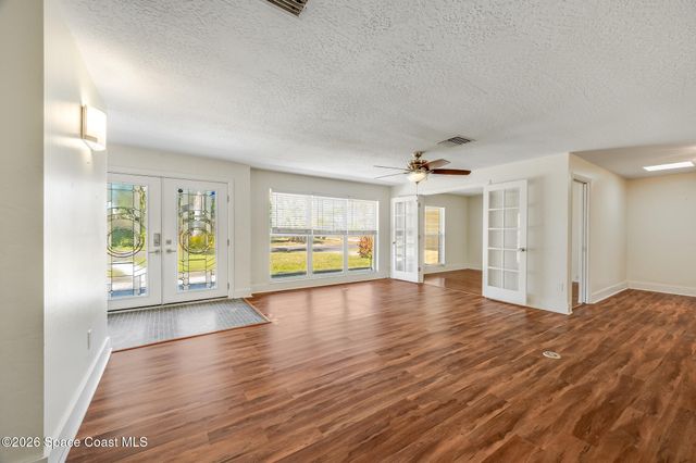 901 S Palm Avenue, Indialantic, FL 32903