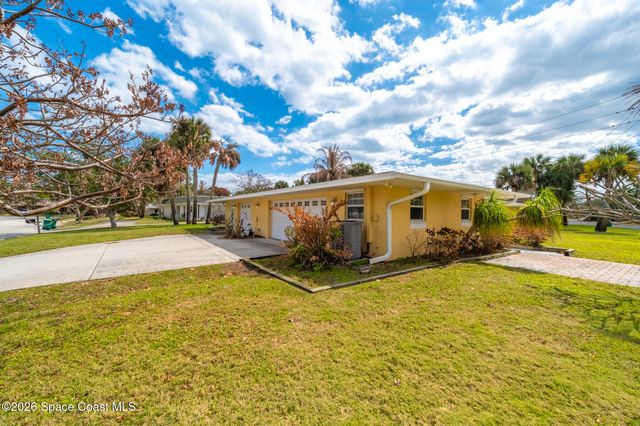 901 S Palm Avenue, Indialantic, FL 32903
