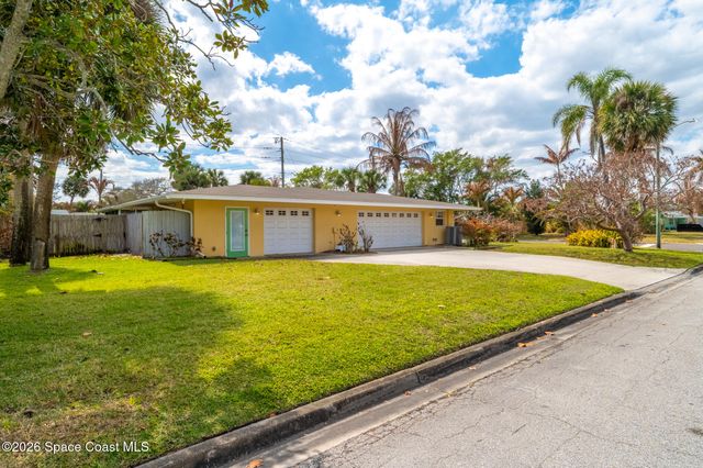 901 S Palm Avenue, Indialantic, FL 32903