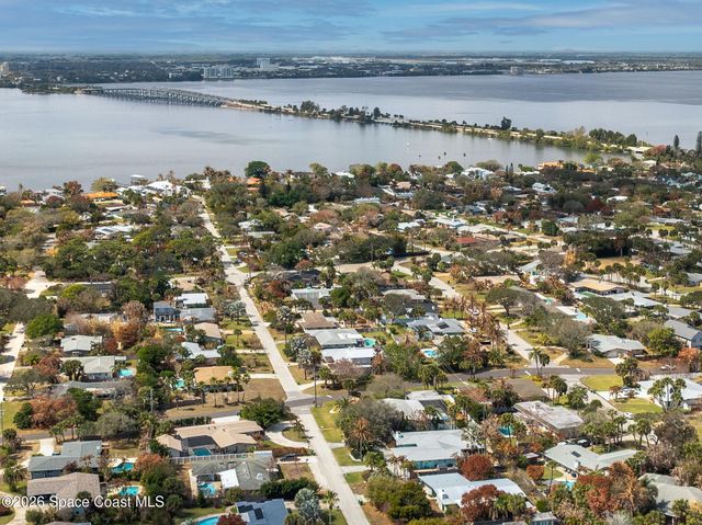 901 S Palm Avenue, Indialantic, FL 32903