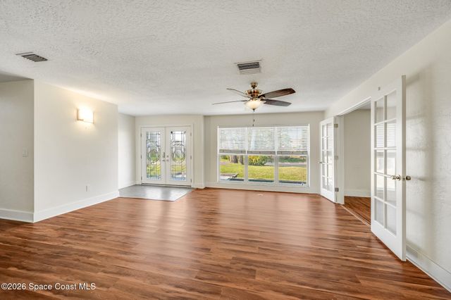 901 S Palm Avenue, Indialantic, FL 32903