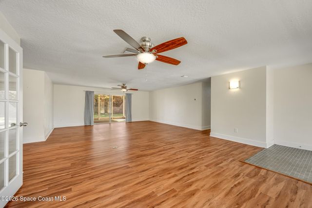 901 S Palm Avenue, Indialantic, FL 32903