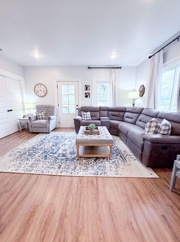 347 Riverview Drive, Plainwell, MI 49080