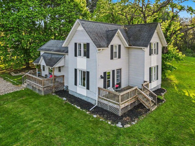 347 Riverview Drive, Plainwell, MI 49080