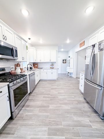 347 Riverview Drive, Plainwell, MI 49080