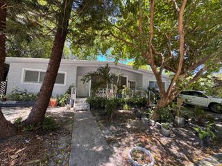 1221 NW 50th Street, Miami, FL 33142