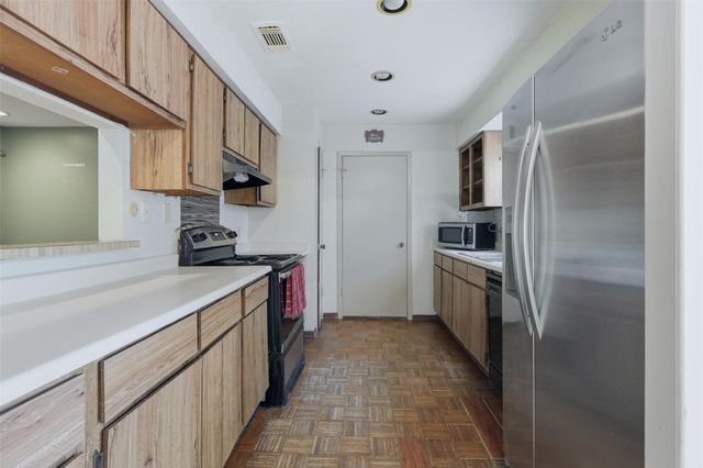 17011 Kings Walk Lane, Houston, TX 77070