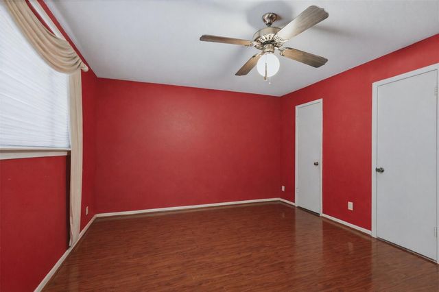 17011 Kings Walk Lane, Houston, TX 77070