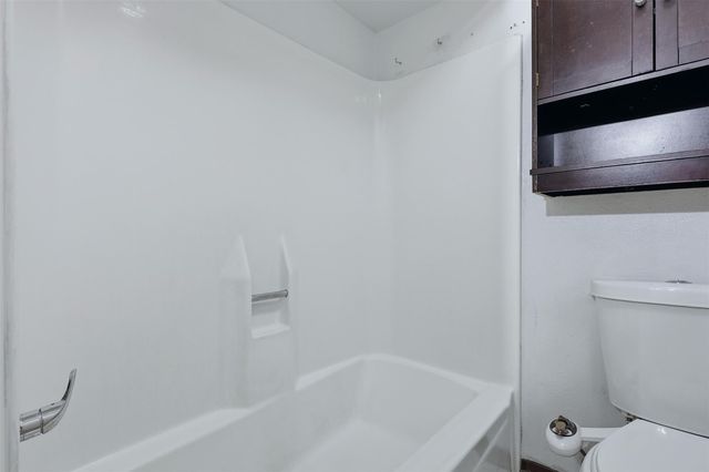 17011 Kings Walk Lane, Houston, TX 77070