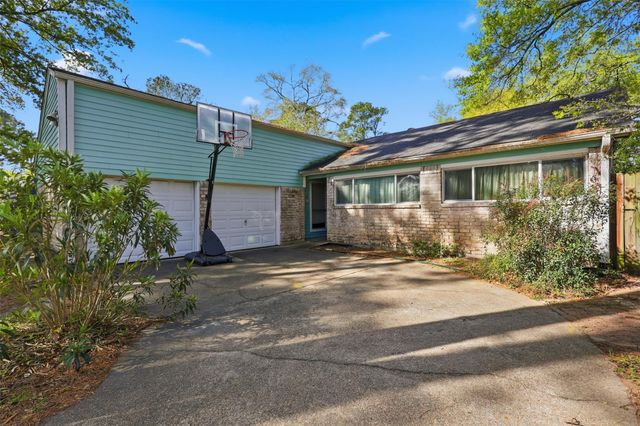 17011 Kings Walk Lane, Houston, TX 77070